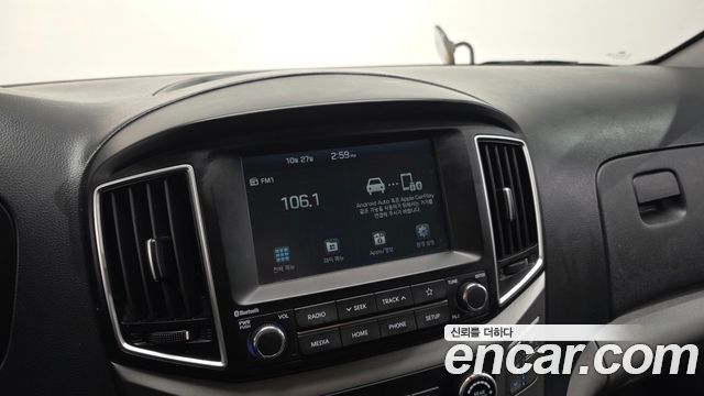 Hyundai Starex 2021 — photo 16