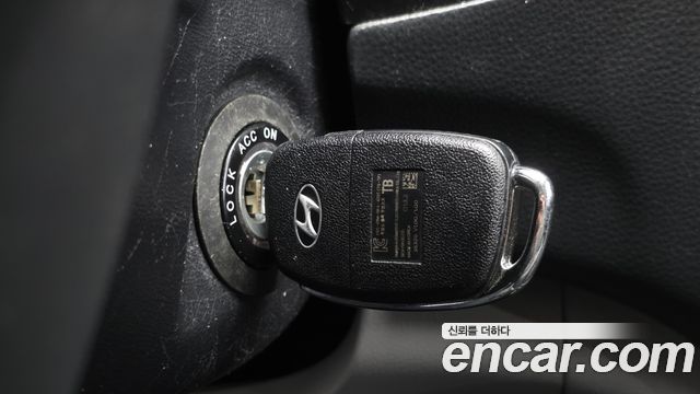 Hyundai Starex 2021 — photo 19