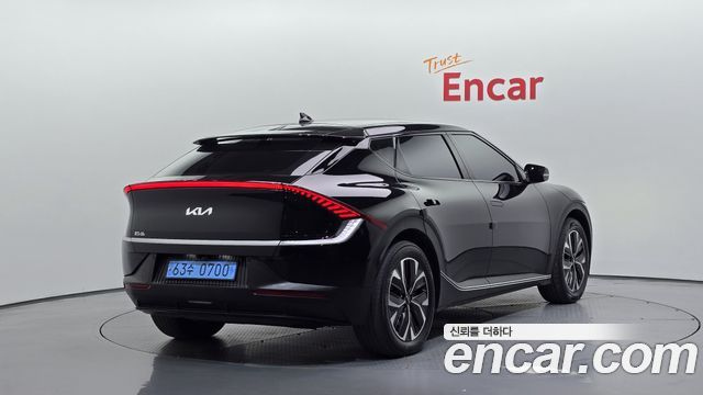 Kia EV6 2022 — photo 2