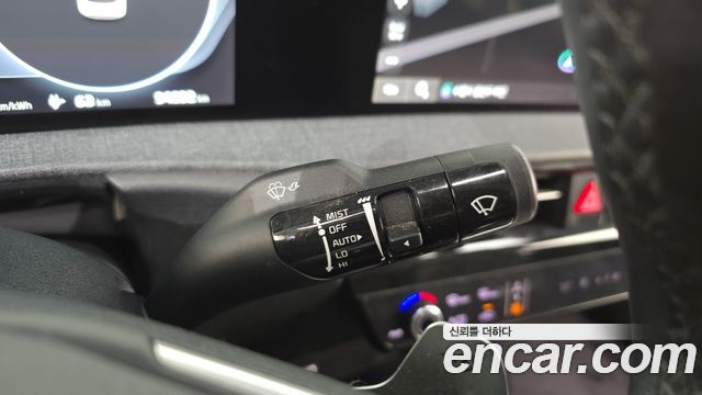 Kia EV6 2022 — photo 28