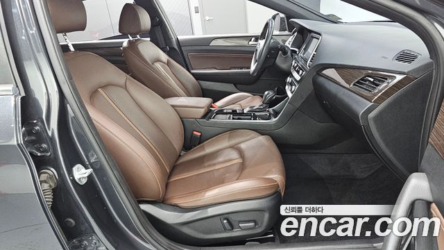 Hyundai Sonata 2019 — photo 12
