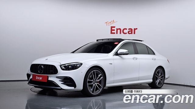 Mercedes-Benz E-Class 2022 — photo 1