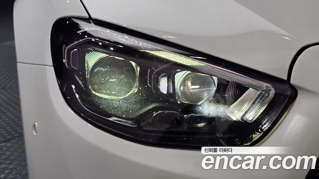 Mercedes-Benz E-Class 2022 — photo 8