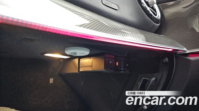 Mercedes-Benz E-Class 2022 — photo 32