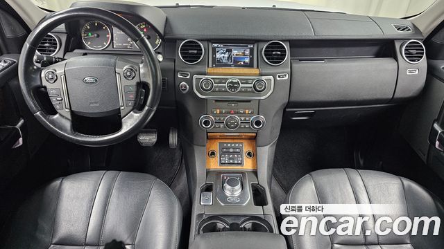 Land Rover Discovery 2016 — photo 7