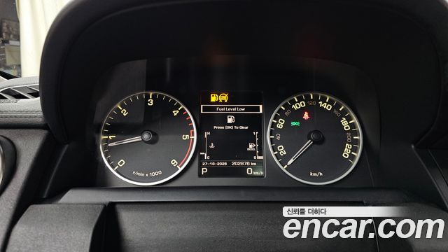 Land Rover Discovery 2016 — photo 8