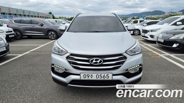 Hyundai Santafe 2016 — photo 1