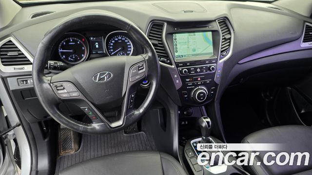Hyundai Santafe 2016 — photo 12