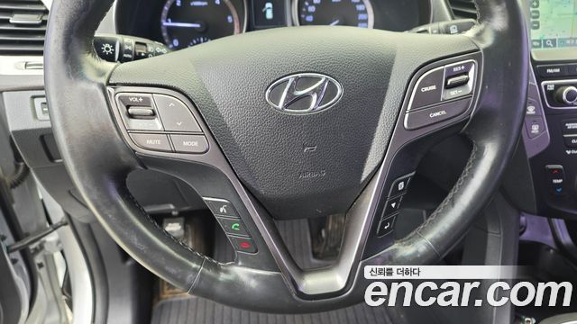 Hyundai Santafe 2016 — photo 13