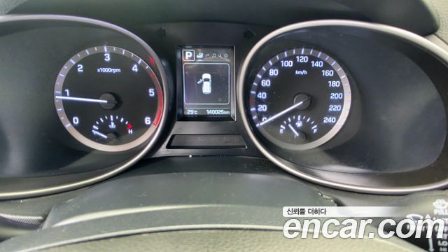 Hyundai Santafe 2016 — photo 14