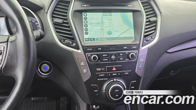 Hyundai Santafe 2016 — photo 15