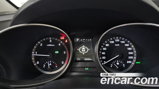 Hyundai Santafe 2016 — photo 11