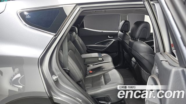 Hyundai Santafe 2016 — photo 17