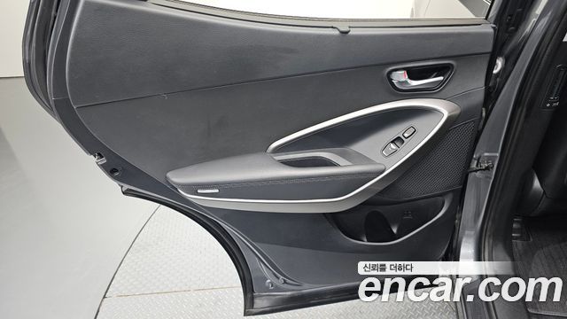 Hyundai Santafe 2016 — photo 15