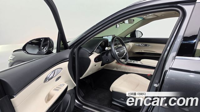 Genesis GV70 2021 — photo 13