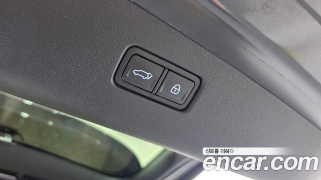 Genesis GV70 2021 — photo 22