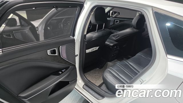 Kia K8 2022 — photo 17