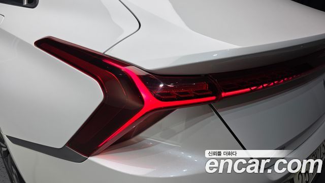 Kia K8 2022 — photo 9