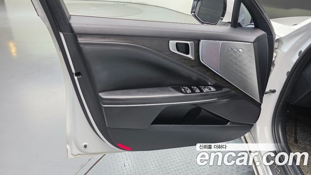 Kia K8 2022 — photo 14