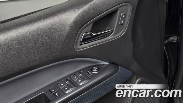Chevrolet Korea Colorado 2021 — photo 26