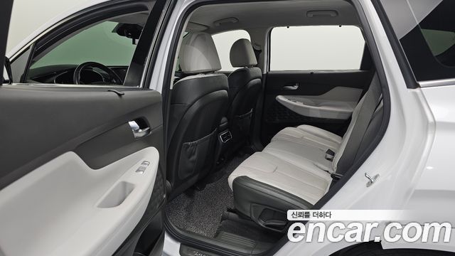 Hyundai Santafe 2021 — photo 11