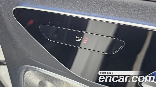 Mercedes-Benz EQE 2023 — photo 18