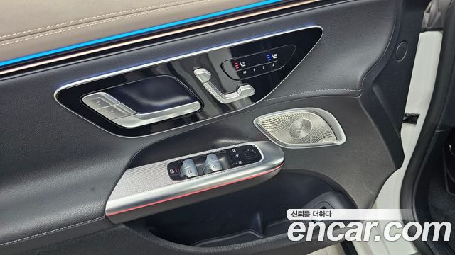 Mercedes-Benz EQE 2023 — photo 26