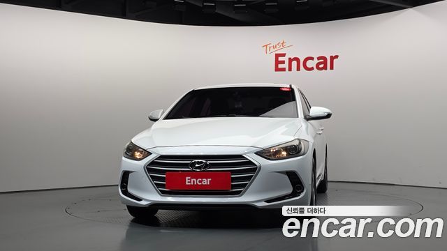 Hyundai AVANTE 2018 — photo 3