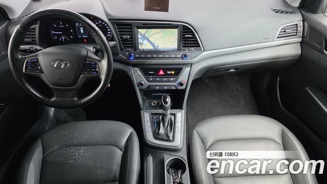Hyundai AVANTE 2018 — photo 7