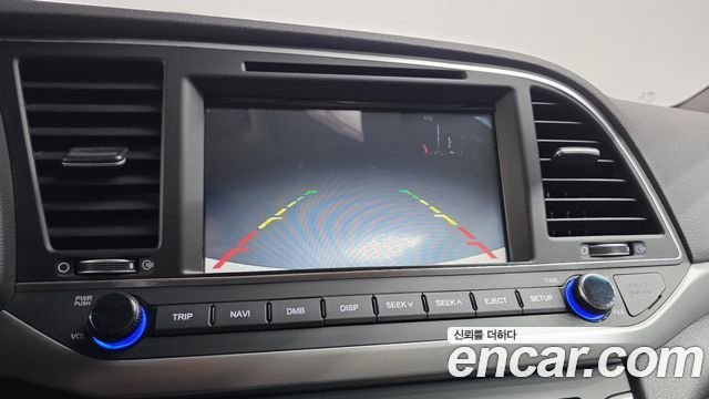 Hyundai AVANTE 2018 — photo 15