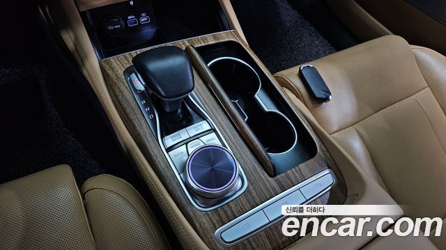 Kia K9 2022 — photo 12