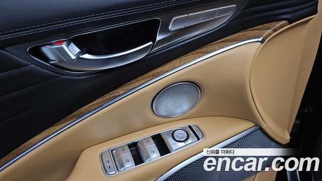 Kia K9 2022 — photo 25
