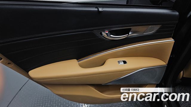 Kia K9 2022 — photo 15