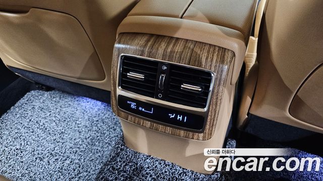Kia K9 2022 — photo 31