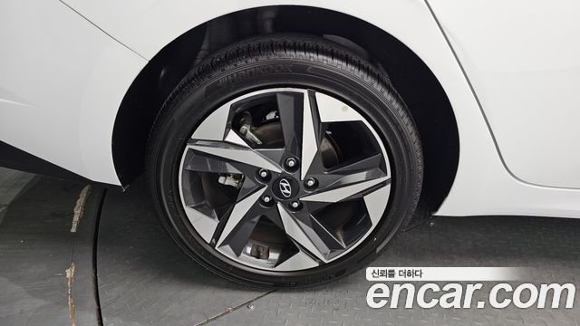 Hyundai AVANTE 2023 — photo 5