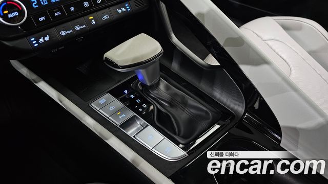 Hyundai AVANTE 2023 — photo 9