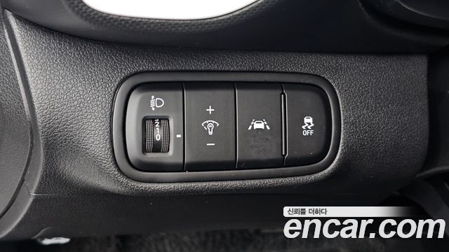 Hyundai Venue 2020 — photo 25