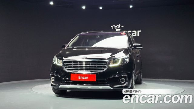 Kia Canival 2017 — photo 3