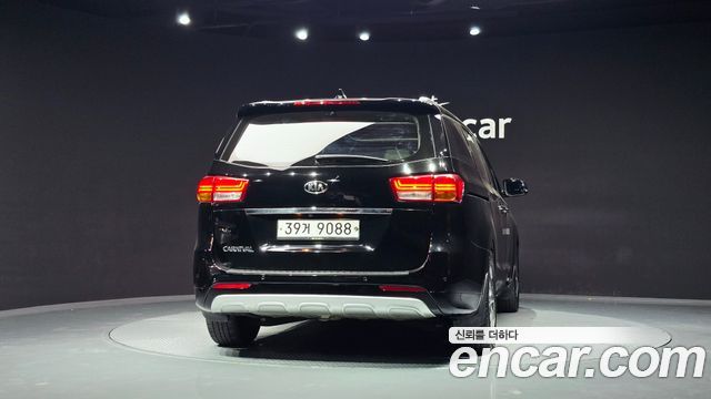 Kia Canival 2017 — photo 4