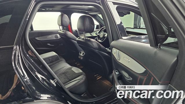 Mercedes-Benz GLC-Class 2019 — photo 29