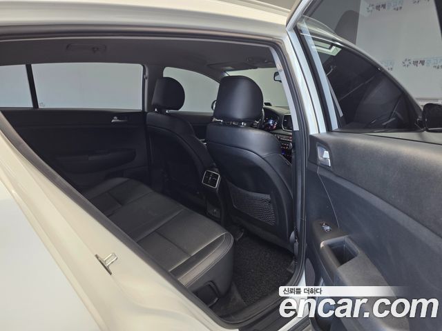 Kia Sportage 2019 — photo 16