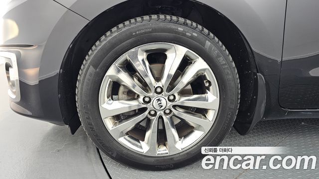 Kia Canival 2017 — photo 5