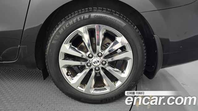 Kia Canival 2017 — photo 7