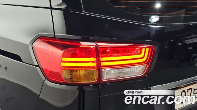 Kia Canival 2017 — photo 9