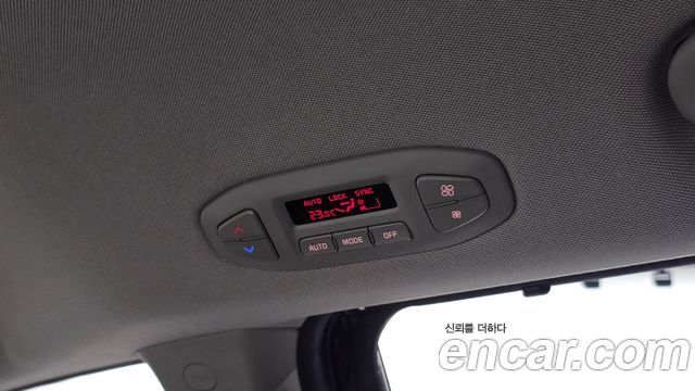 Kia Canival 2017 — photo 27