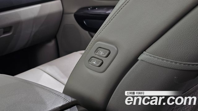 Kia Canival 2017 — photo 28