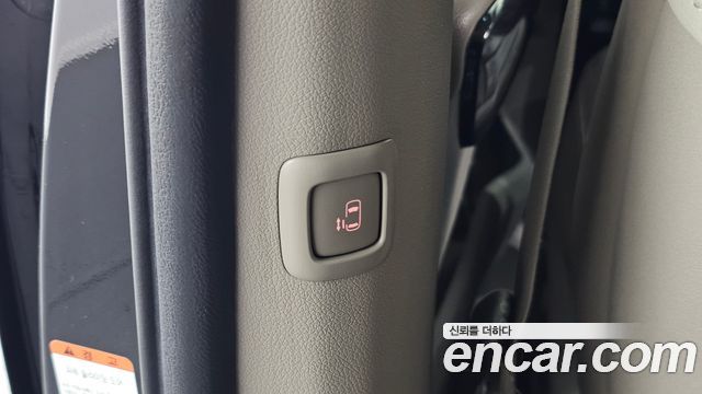 Kia Canival 2017 — photo 29