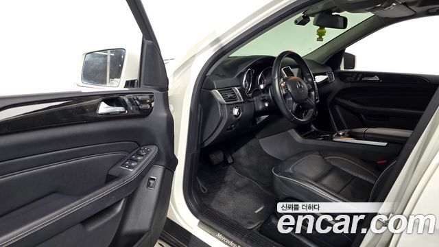 Mercedes-Benz M-class 2012 — photo 10