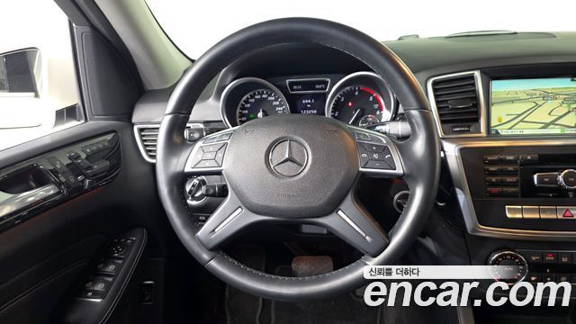 Mercedes-Benz M-class 2012 — photo 14