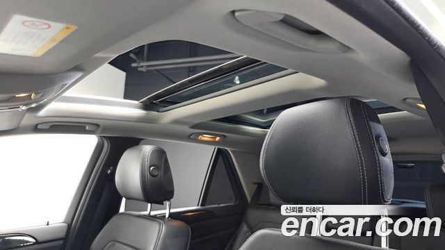 Mercedes-Benz M-class 2012 — photo 18